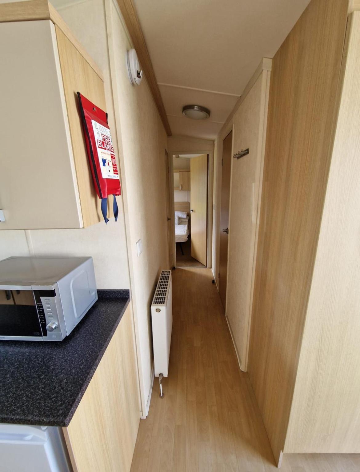 Cozy 2 Bedroom Static Caravan In Clarach Bay , 애버리스트위스 외부 사진