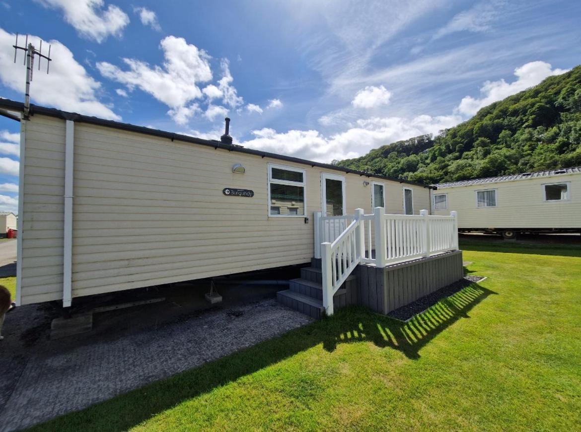 Cozy 2 Bedroom Static Caravan In Clarach Bay , 애버리스트위스 외부 사진